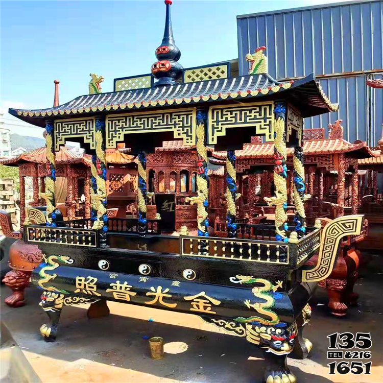 香爐雕塑-大殿前擺放彩繪鎏金八龍柱祭祀燒香鑄鐵香爐 香爐雕塑-大殿前擺放彩繪鎏金八龍柱祭祀燒香鑄鐵香爐高清圖片