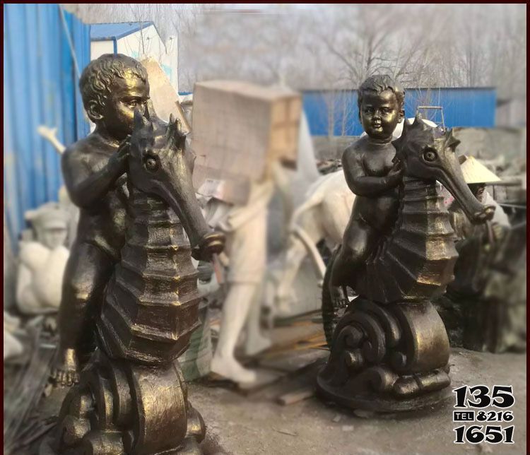 海馬雕塑-公園里擺放的兩只玻璃鋼創意海馬雕塑 海馬雕塑-公園里擺放的兩只玻璃鋼創意海馬雕塑高清圖片