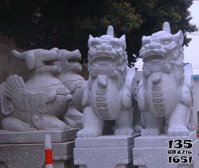 獨角獸雕塑-公園里擺放的兩只漢白玉石雕創意獨角獸雕塑 獨角獸雕塑-公園里擺放的兩只漢白玉石雕創意獨角獸雕塑高清圖片
