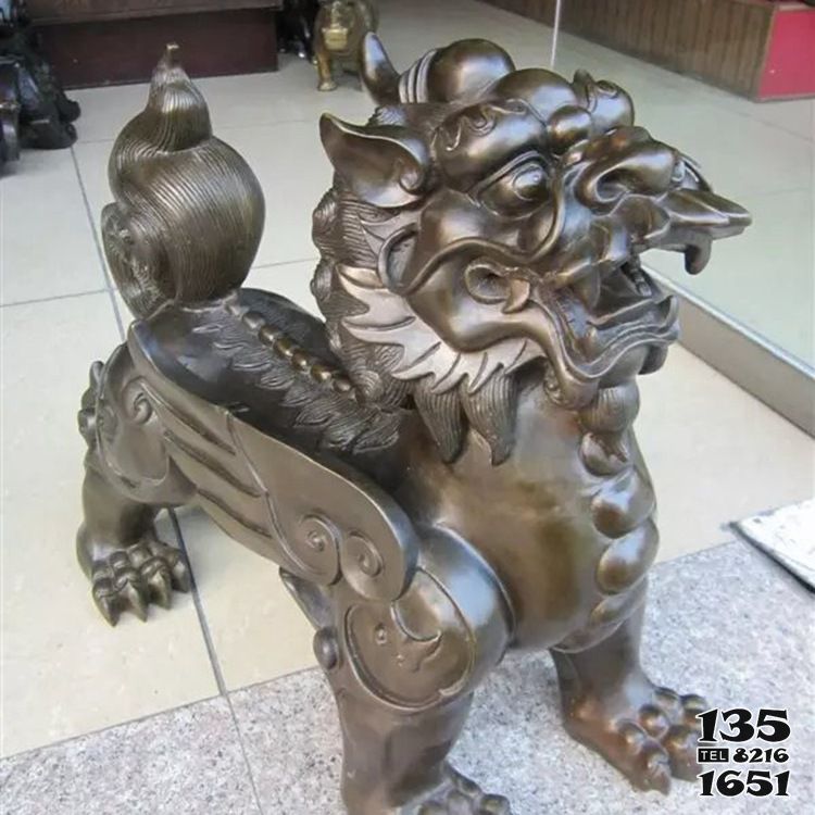 麒麟雕塑-室內(nèi)創(chuàng)意景觀玻璃鋼仿銅麒麟雕塑