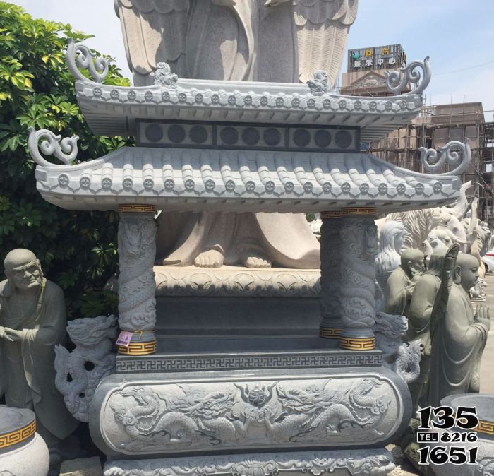 香爐雕塑-道觀門口擺放青石四龍柱蓋頂香爐雕塑 香爐雕塑-道觀門口擺放青石四龍柱蓋頂香爐雕塑高清圖片