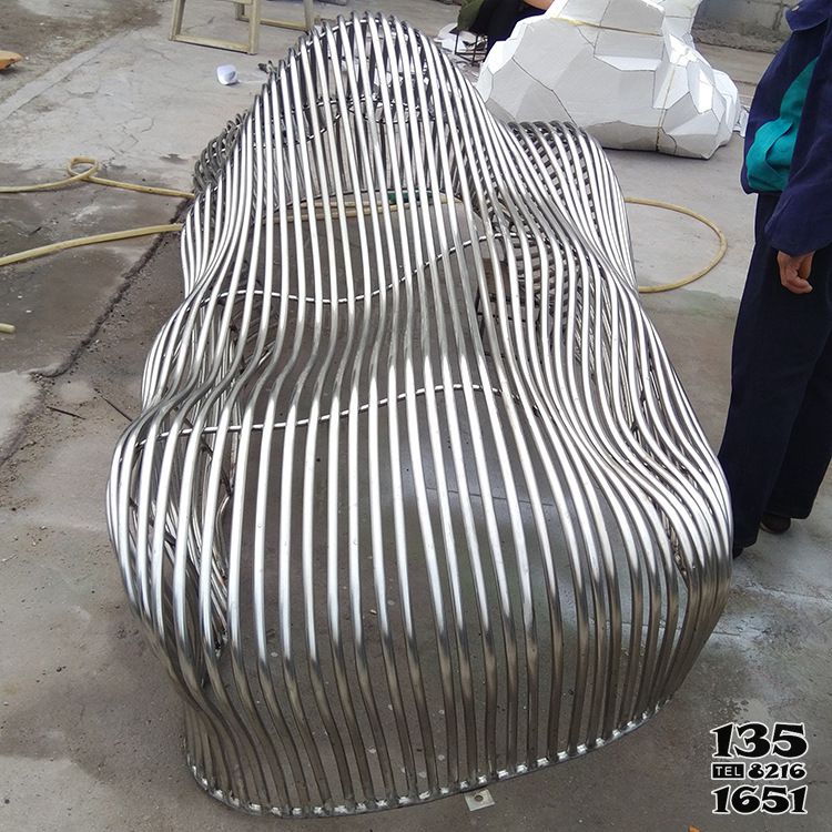 園林景觀金屬異形模型不銹鋼擺件不銹鋼假山雕塑戶外噴泉水景山形_ 園林景觀金屬異形模型不銹鋼擺件不銹鋼假山雕塑戶外噴泉水景山形_高清圖片