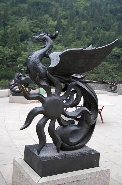 朱雀雕塑-景區擺放的一只黑色的玻璃鋼噴漆朱雀雕塑 朱雀雕塑-景區擺放的一只黑色的玻璃鋼噴漆朱雀雕塑